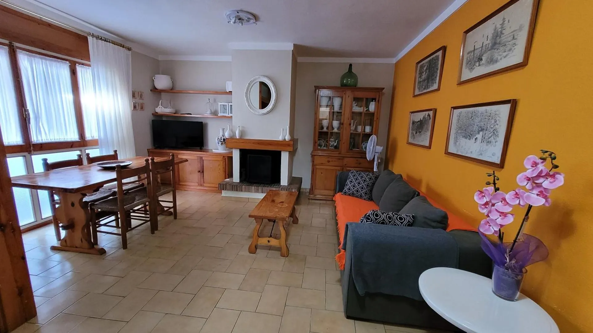 Apartamento Delacroix L' Escala 0*,